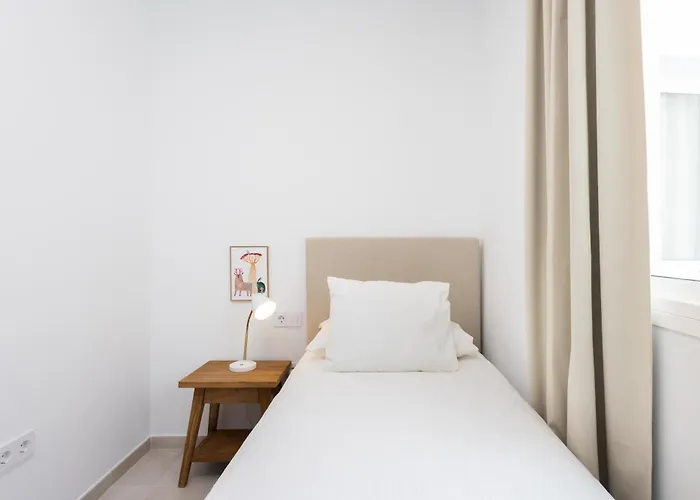 Apartment Vv Triana Toscal 2 *